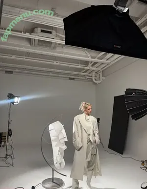 Jeon Somi / ENNIK SOMI / somsomi0309 nude photo #0758