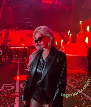 Jeon Somi / ENNIK SOMI / somsomi0309 nude photo #0782