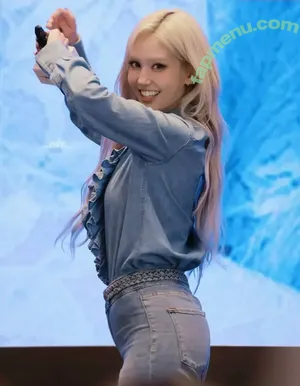 Jeon Somi / ENNIK SOMI / somsomi0309 nude photo #0814