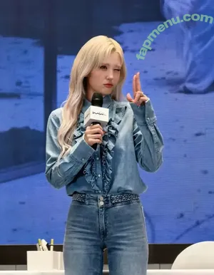 Jeon Somi / ENNIK SOMI / somsomi0309 nude photo #0823