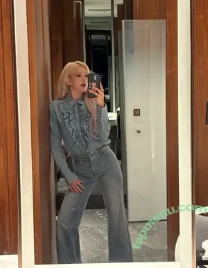 Jeon Somi / ENNIK SOMI / somsomi0309 nude photo #0826