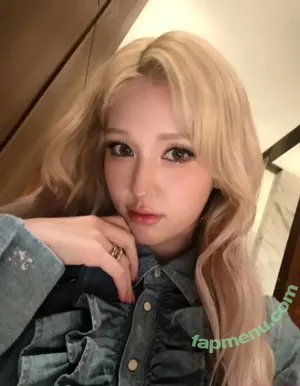 Jeon Somi / ENNIK SOMI / somsomi0309 nude photo #0827