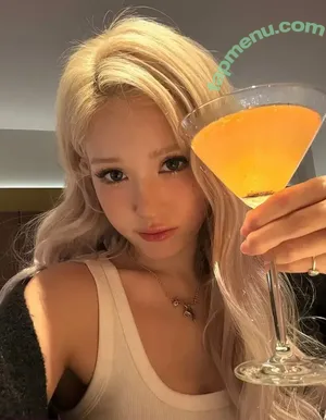 Jeon Somi / ENNIK SOMI / somsomi0309 nude photo #0835