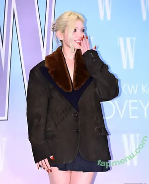 Jeon Somi / ENNIK SOMI / somsomi0309 nude photo #0837