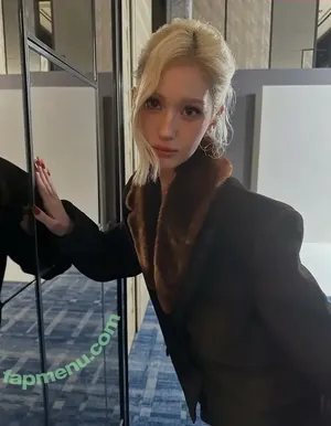 Jeon Somi / ENNIK SOMI / somsomi0309 nude photo #0851