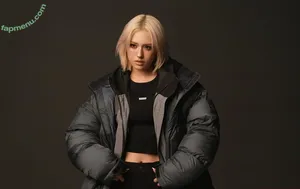 Jeon Somi / ENNIK SOMI / somsomi0309 nude photo #0908