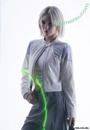 Jeon Somi / ENNIK SOMI / somsomi0309 nude photo #0909