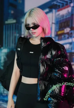 Jeon Somi / ENNIK SOMI / somsomi0309 nude photo #0916