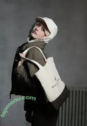 Jeon Somi / ENNIK SOMI / somsomi0309 nude photo #0920