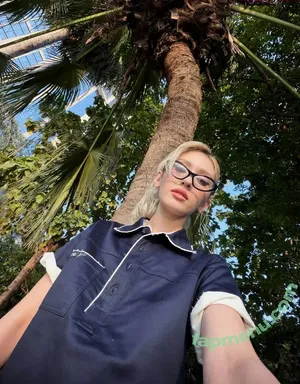 Jeon Somi / ENNIK SOMI / somsomi0309 nude photo #0937