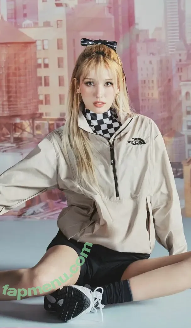 Jeon Somi nude photo #0046 (ENNIK SOMI / somsomi0309)