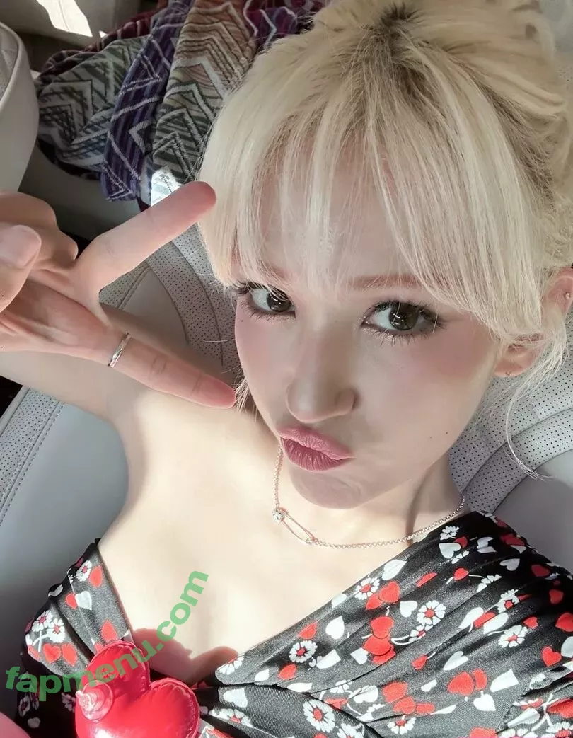 Jeon Somi nude photo #0106 (ENNIK SOMI / somsomi0309)