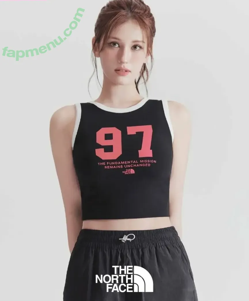 Jeon Somi nude photo #0320 (ENNIK SOMI / somsomi0309)