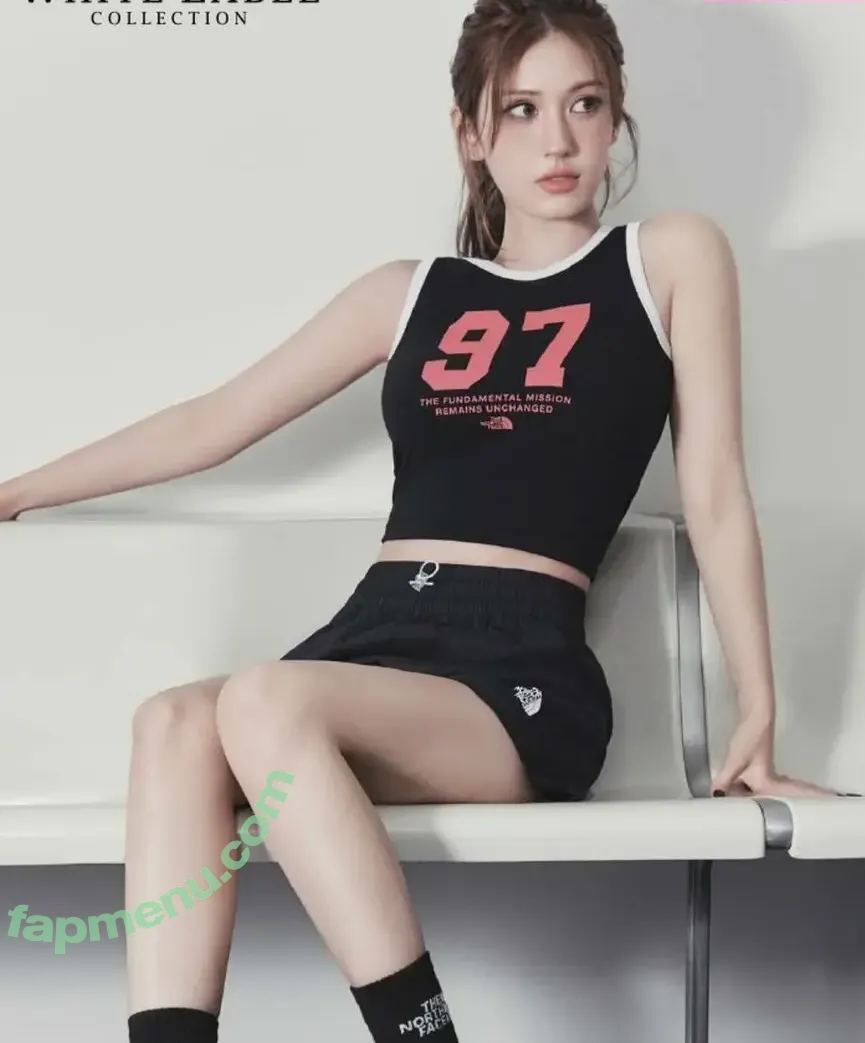 Jeon Somi nude photo #0324 (ENNIK SOMI / somsomi0309)