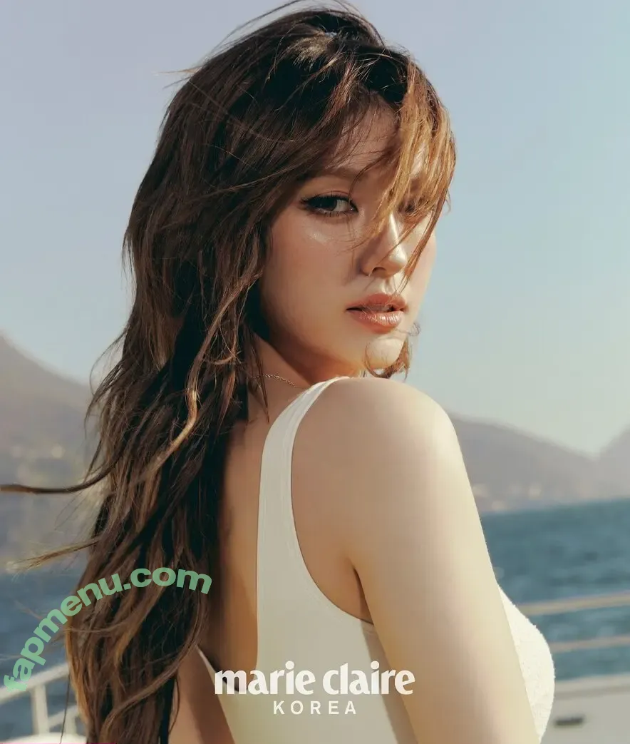 Jeon Somi nude photo #0330 (ENNIK SOMI / somsomi0309)