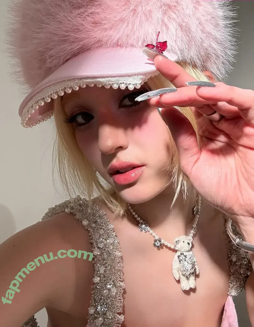 Jeon Somi nude photo #0332 (ENNIK SOMI / somsomi0309)