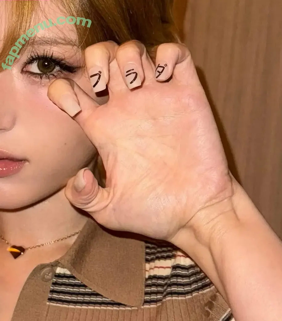 Jeon Somi nude photo #0345 (ENNIK SOMI / somsomi0309)