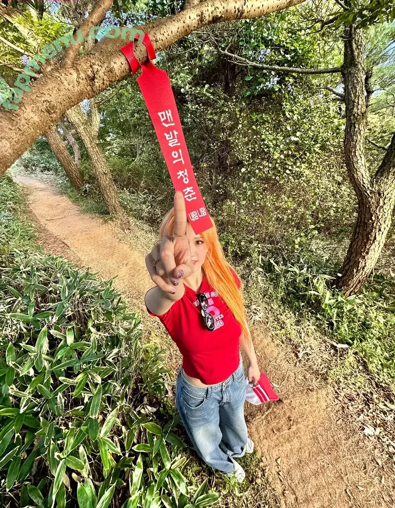 Jeon Somi nude photo #0355 (ENNIK SOMI / somsomi0309)