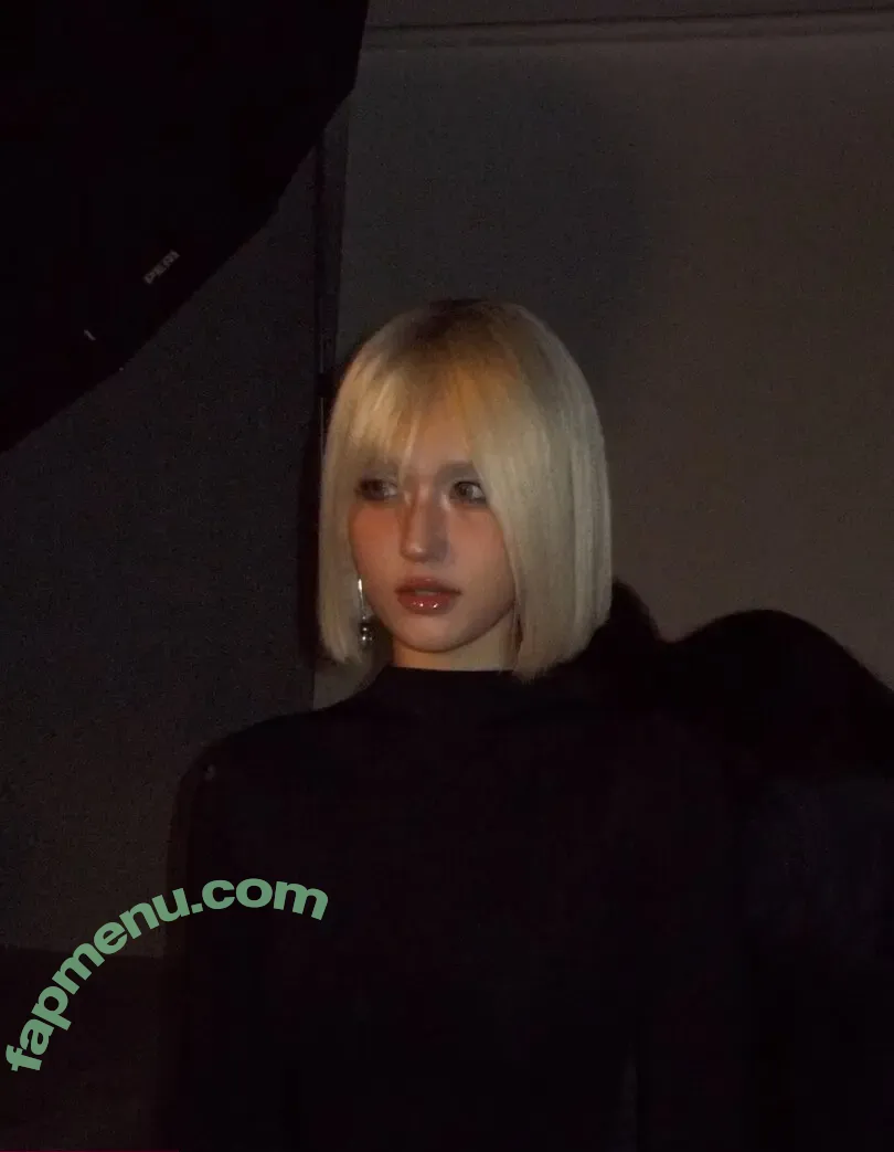 Jeon Somi nude photo #0398 (ENNIK SOMI / somsomi0309)