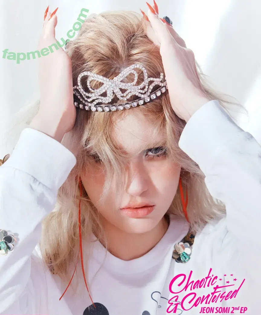 Jeon Somi nude photo #0478 (ENNIK SOMI / somsomi0309)