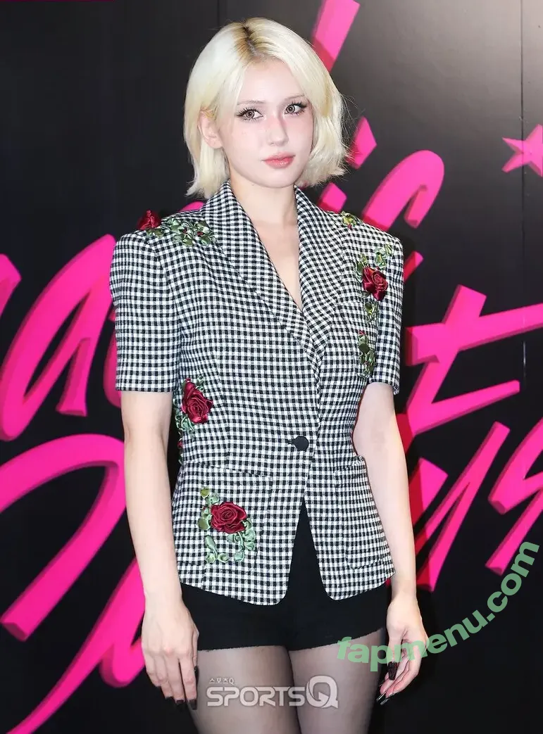 Jeon Somi nude photo #0497 (ENNIK SOMI / somsomi0309)