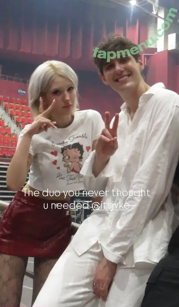 Jeon Somi nude photo #0564 (ENNIK SOMI / somsomi0309)