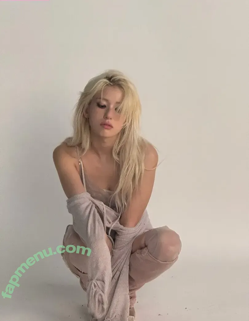 Jeon Somi nude photo #0719 (ENNIK SOMI / somsomi0309)