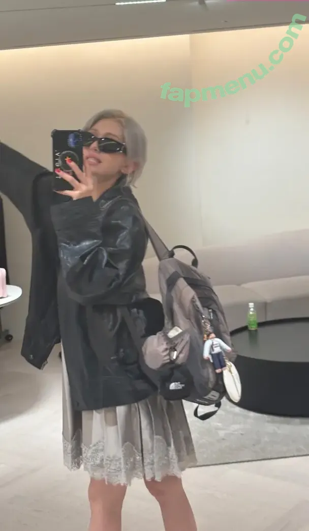 Jeon Somi nude photo #0757 (ENNIK SOMI / somsomi0309)