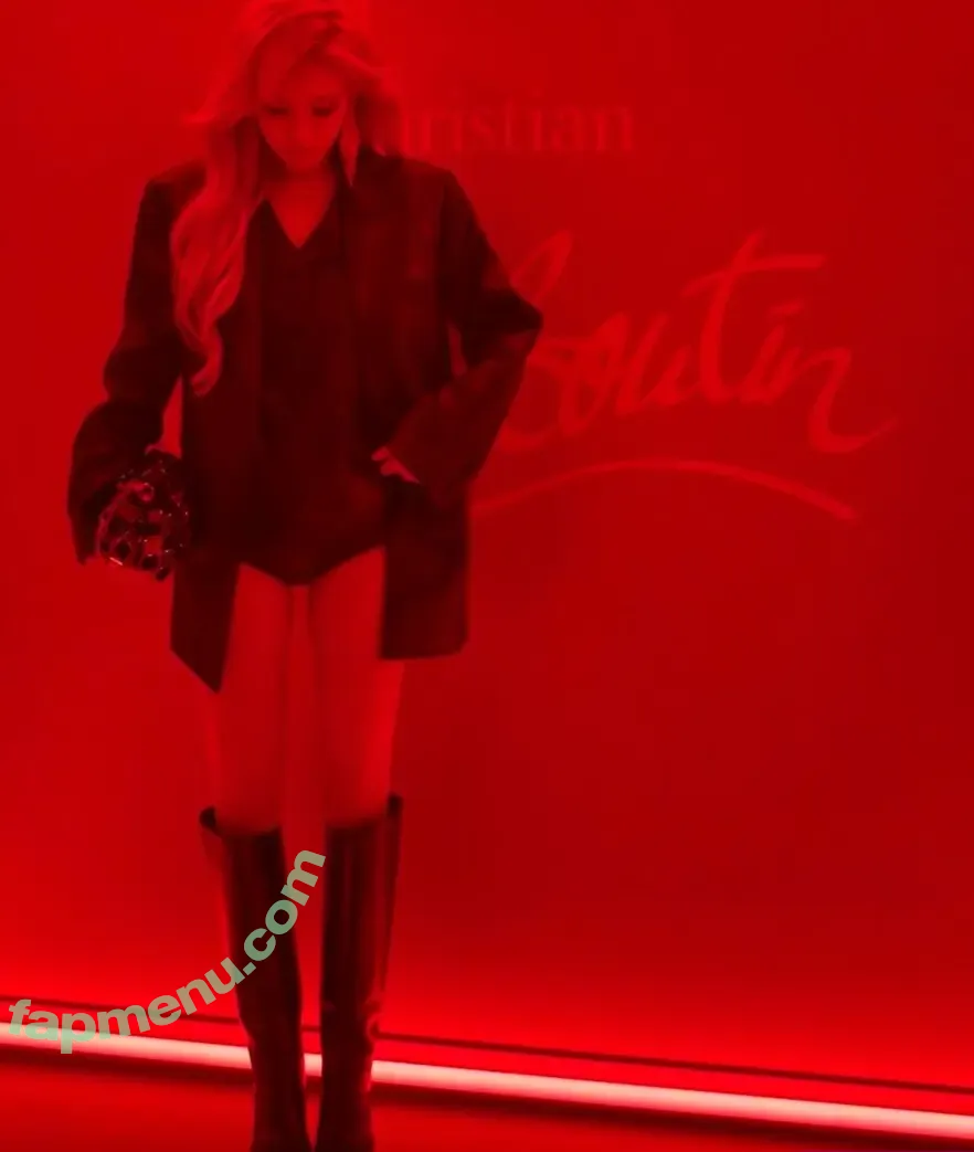 Jeon Somi nude photo #0784 (ENNIK SOMI / somsomi0309)