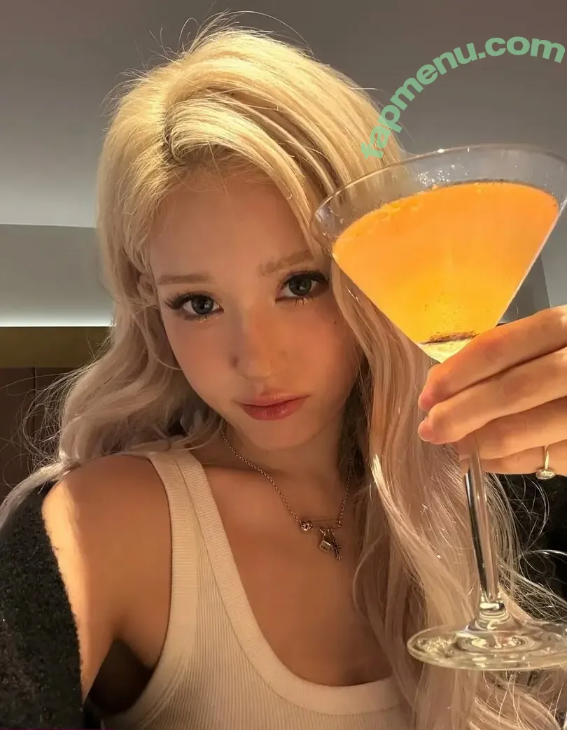 Jeon Somi nude photo #0835 (ENNIK SOMI / somsomi0309)