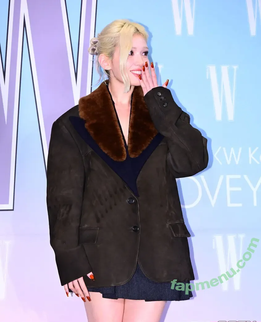 Jeon Somi nude photo #0837 (ENNIK SOMI / somsomi0309)