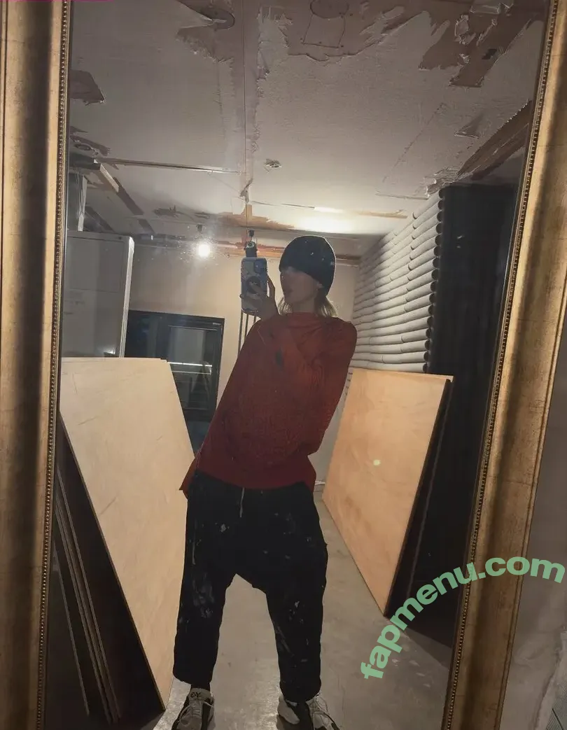 Jeon Somi nude photo #0887 (ENNIK SOMI / somsomi0309)