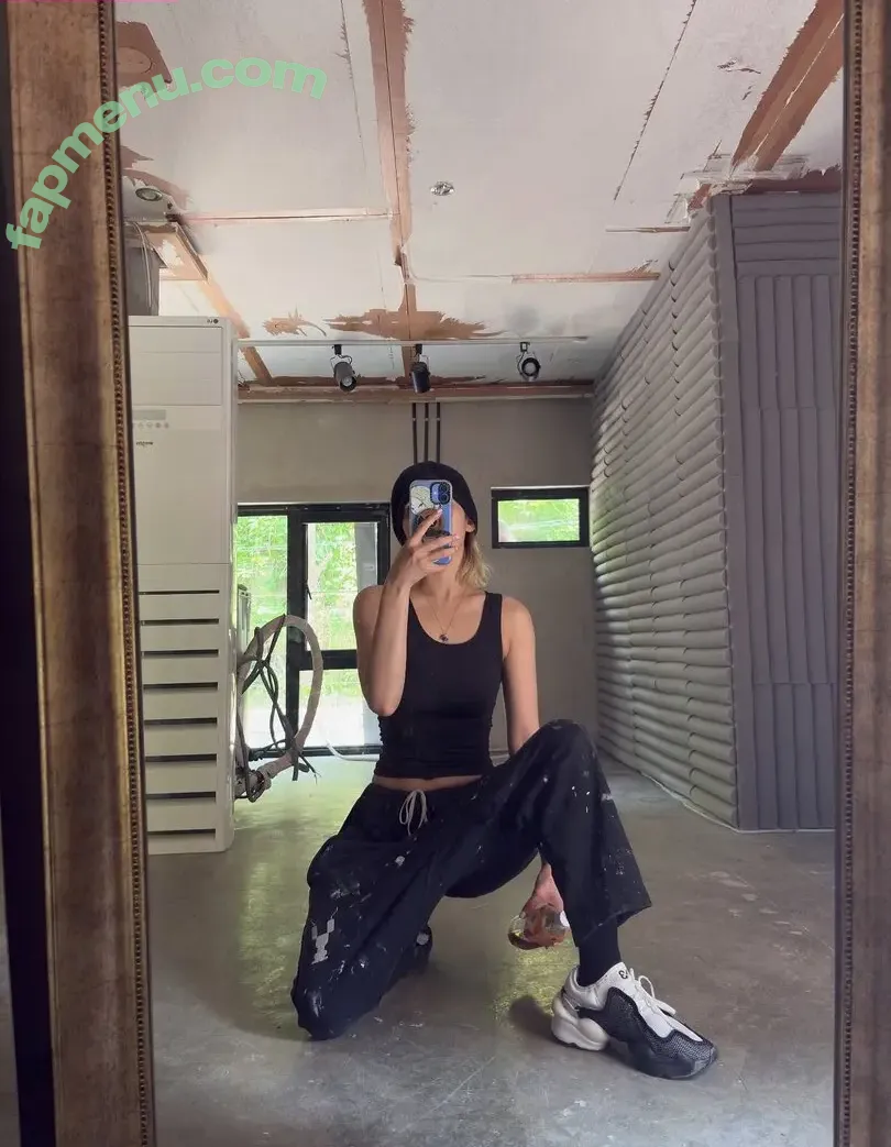 Jeon Somi nude photo #0888 (ENNIK SOMI / somsomi0309)