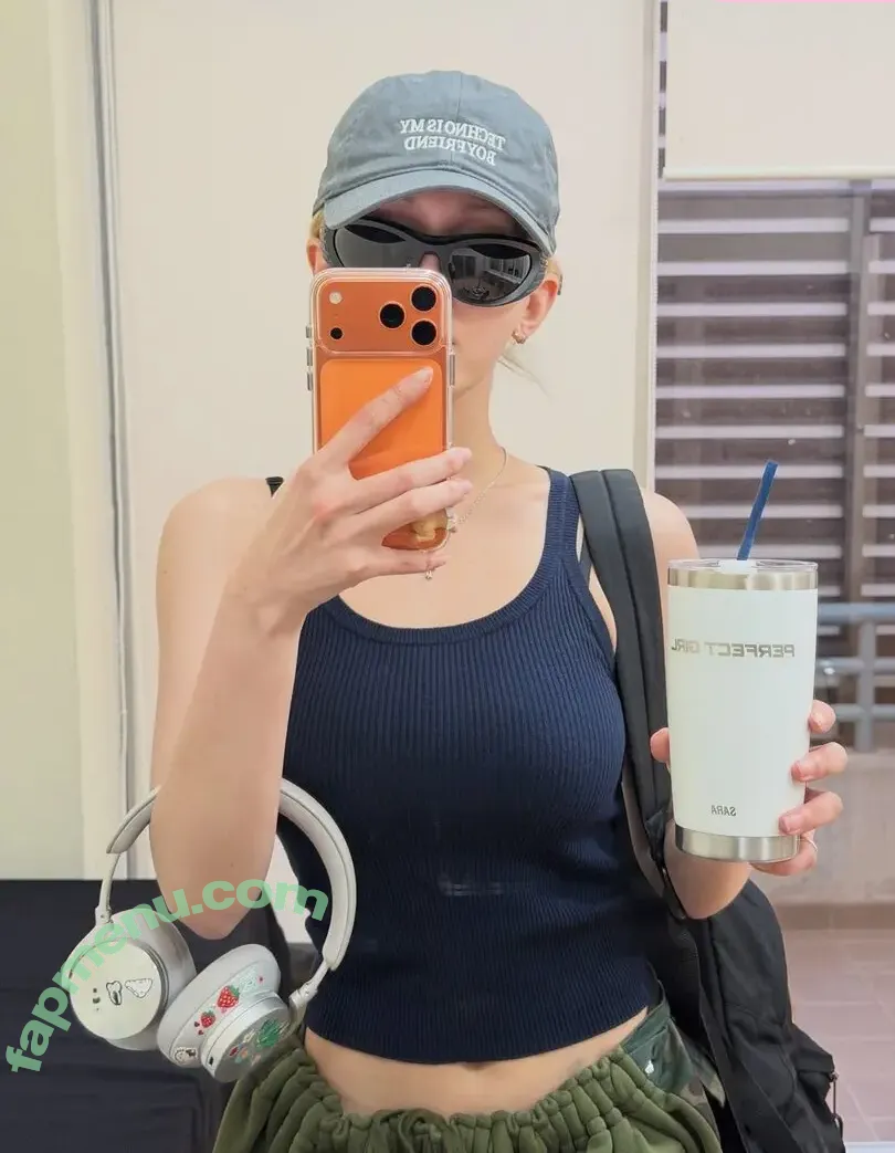 Jeon Somi nude photo #0905 (ENNIK SOMI / somsomi0309)