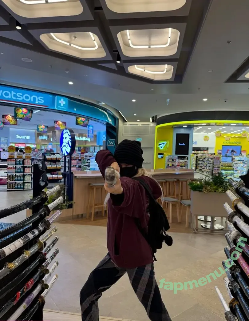 Jeon Somi nude photo #0907 (ENNIK SOMI / somsomi0309)