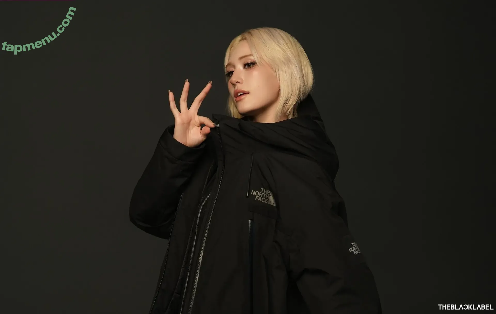 Jeon Somi nude photo #0913 (ENNIK SOMI / somsomi0309)