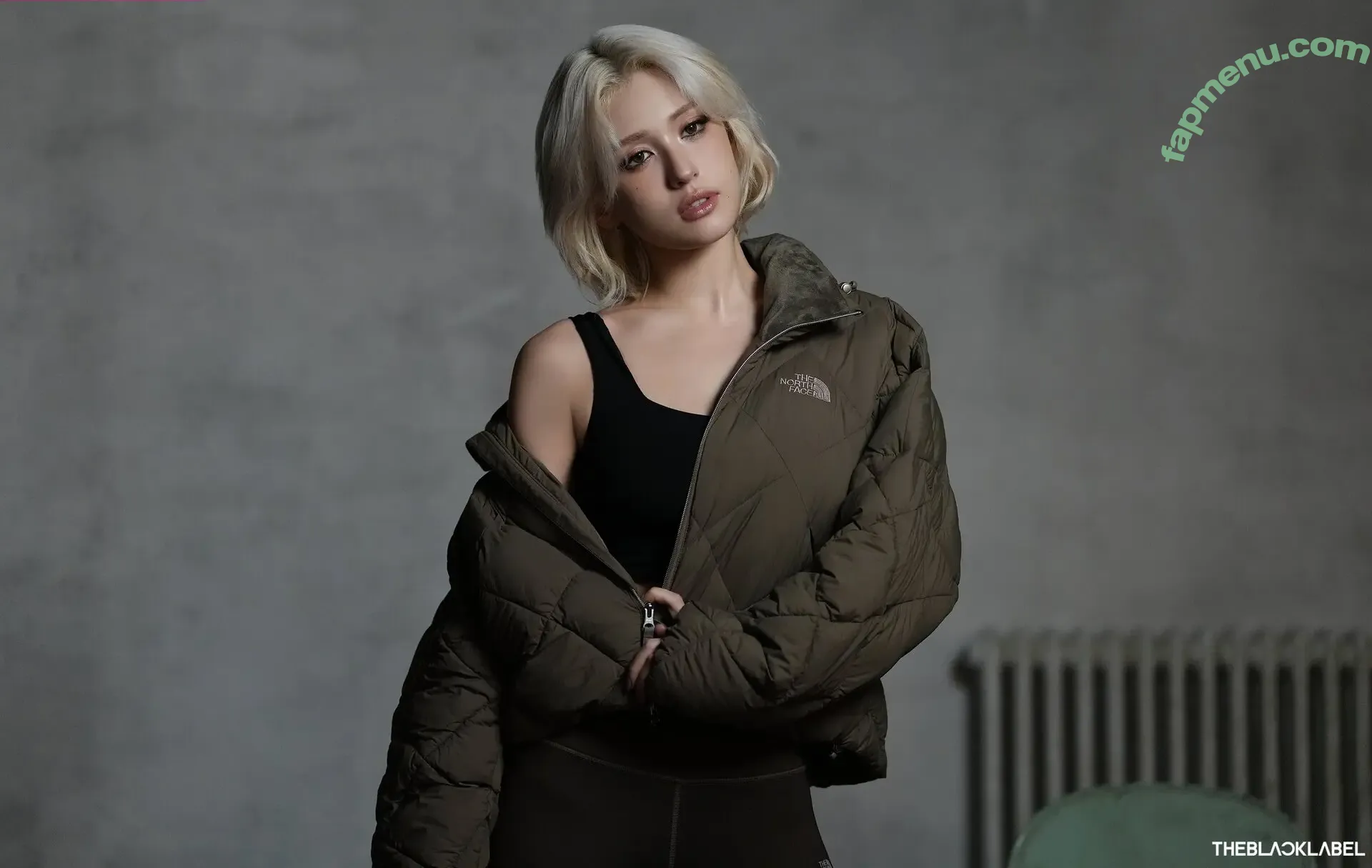 Jeon Somi nude photo #0919 (ENNIK SOMI / somsomi0309)