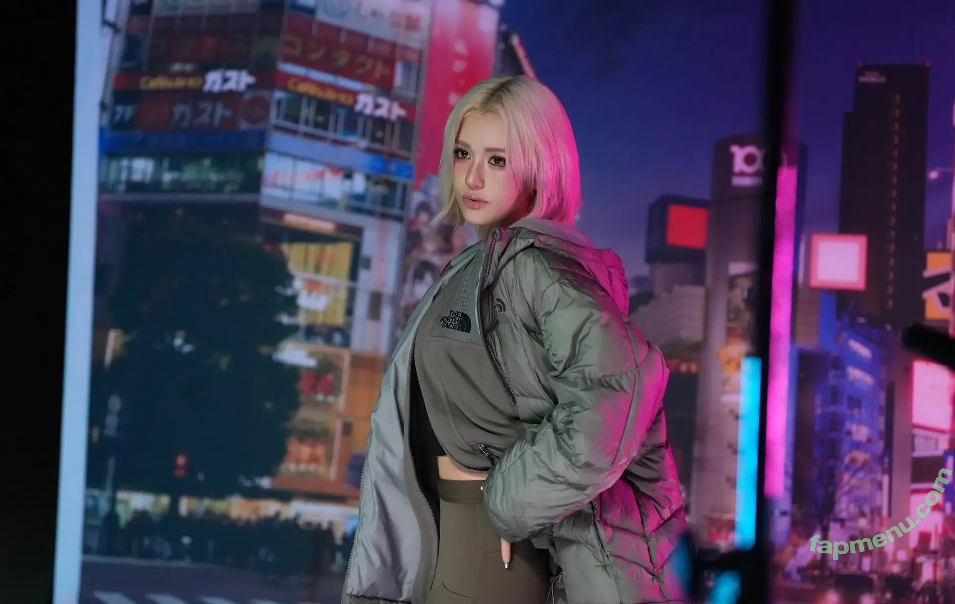 Jeon Somi nude photo #0923 (ENNIK SOMI / somsomi0309)