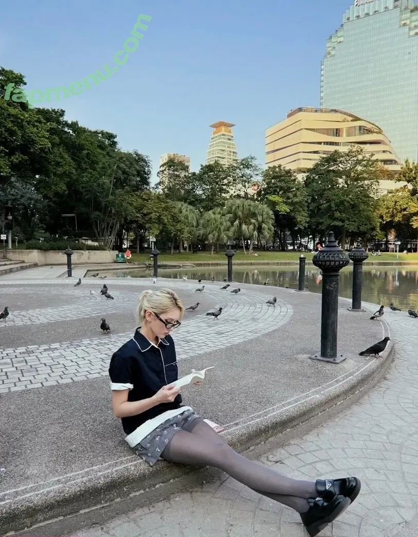 Jeon Somi nude photo #0943 (ENNIK SOMI / somsomi0309)