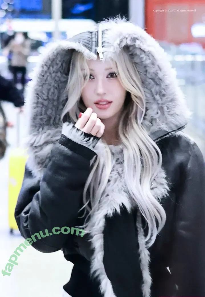 Jeon Somi nude photo #0953 (ENNIK SOMI / somsomi0309)