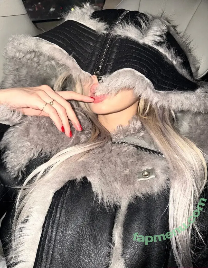 Jeon Somi nude photo #0957 (ENNIK SOMI / somsomi0309)