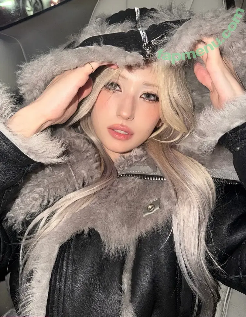 Jeon Somi nude photo #0959 (ENNIK SOMI / somsomi0309)