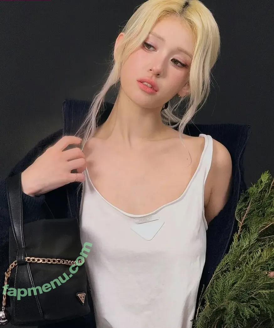 Jeon Somi nude photo #0973 (ENNIK SOMI / somsomi0309)