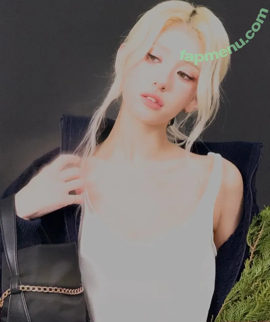 Jeon Somi nude photo #0979 (ENNIK SOMI / somsomi0309)