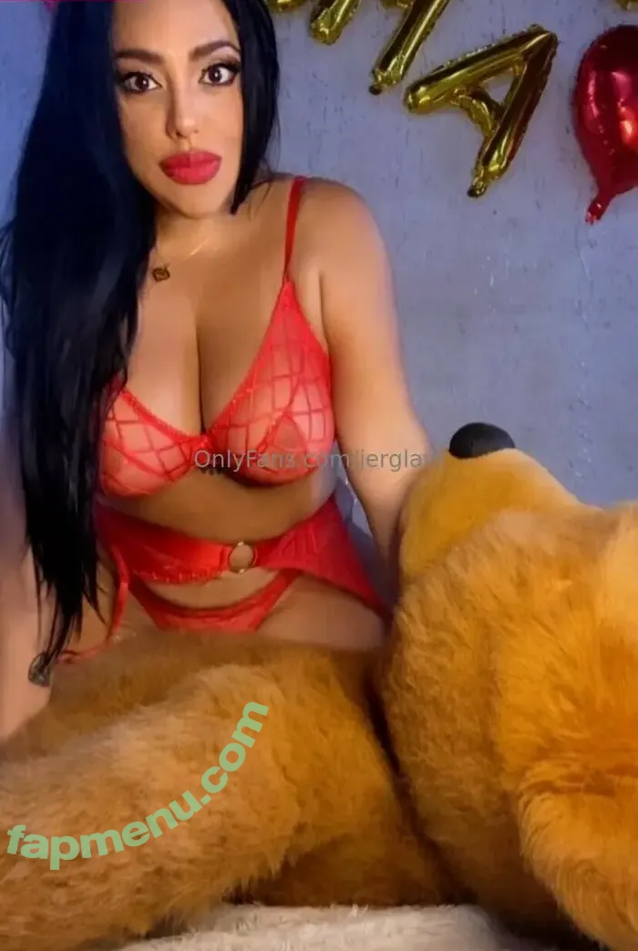 jerglam nude photo #0012 (soyjerglam)