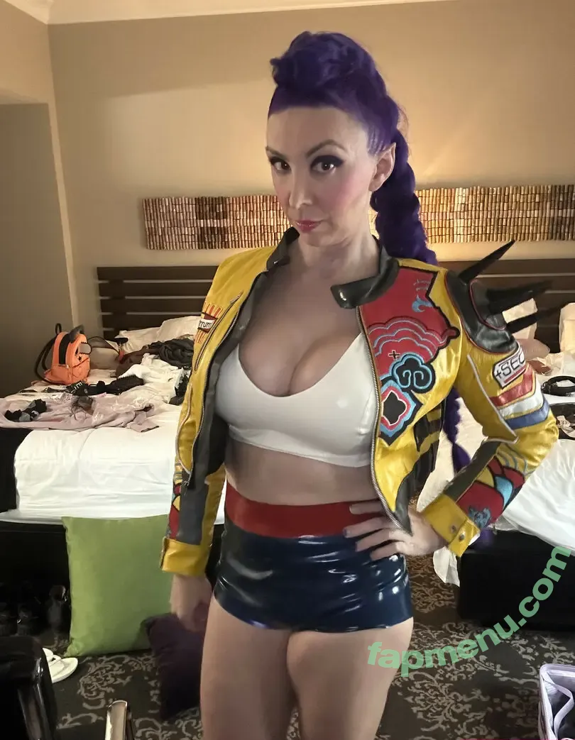 Jerikandra nude photo #0383 (JerikandraLatex)