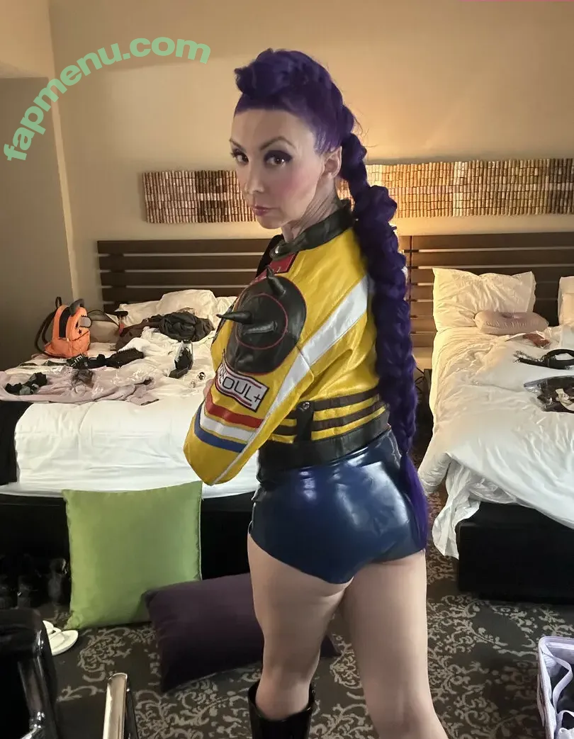 Jerikandra nude photo #0384 (JerikandraLatex)