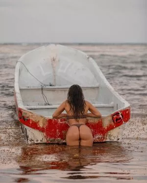 Jesenia Echeverria / jeseniaecheverria nude photo #0019