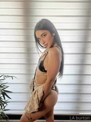 jesica.burton / jesicajes.b nude photo #0033