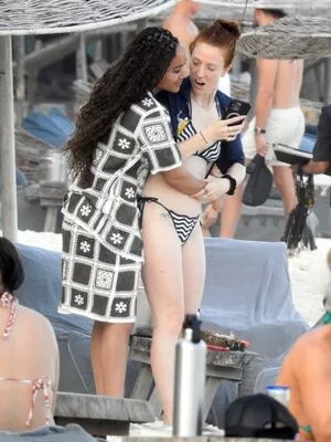 Jess Glynne / jessglynne nude photo #0116